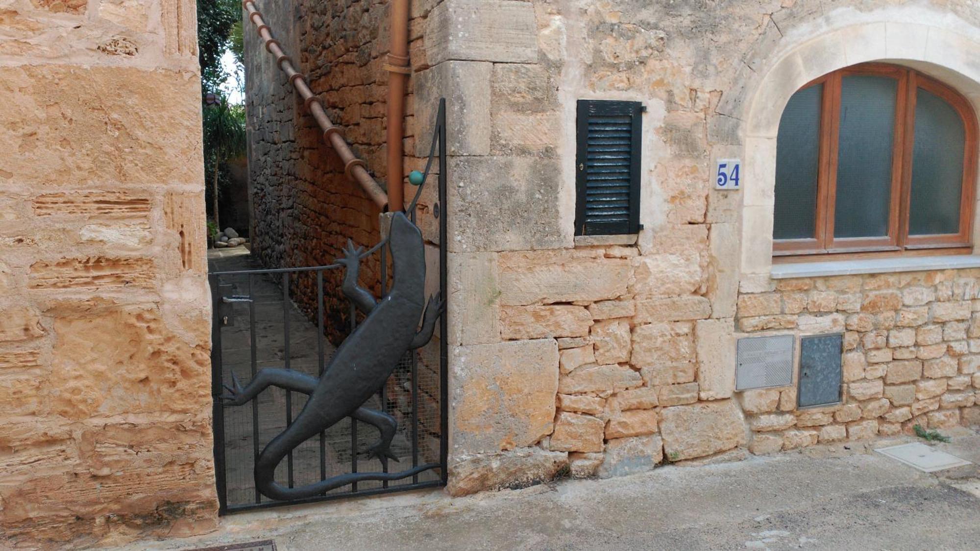 Lujosa Casa Mallorquina Restaurada Ses Salines  Exterior photo